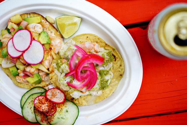 Tostadas de ceviche de camarón