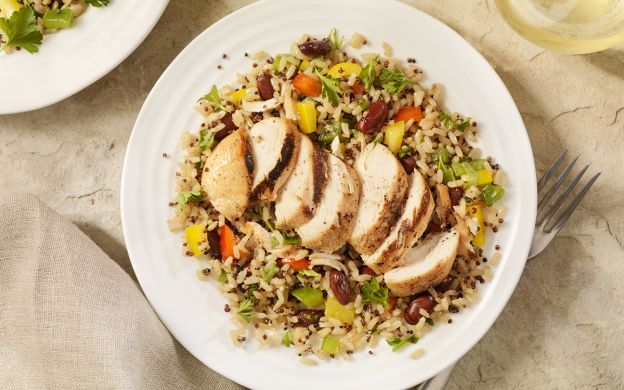 Ensalada de arroz y pollo