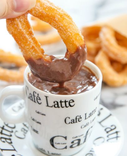 churros con chocolate