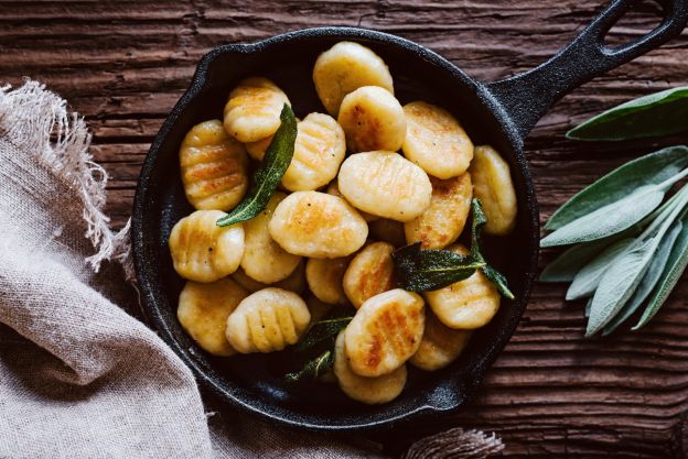 Gnocchi con mantequilla de salvia