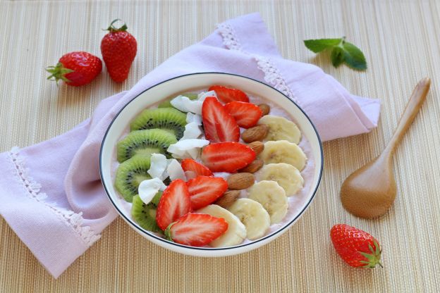 Un smoothie bowl para el desayuno