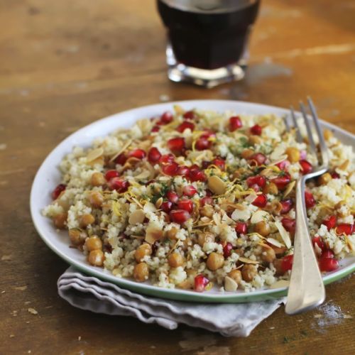 Ensalada de sémola y garbanzos