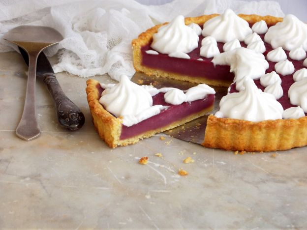 Tarta de fresa con merengue