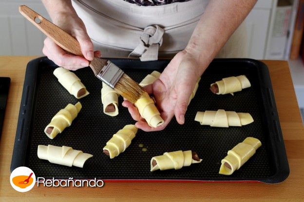 6. Pintamos los croissants