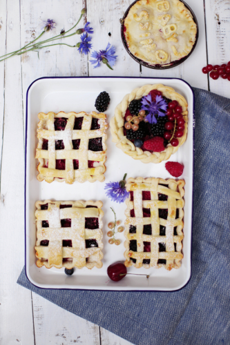 Tarta de frutas rojas