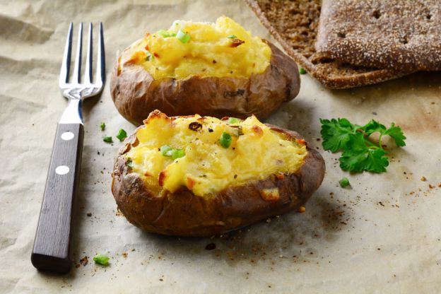 Patatas con atún y queso