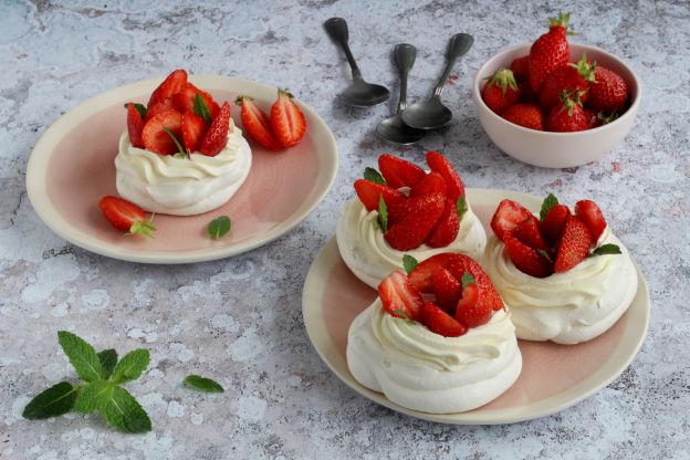 Pavlova con fresas