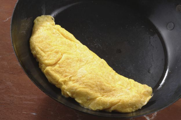 Tortilla francesa con patatas y gruyer