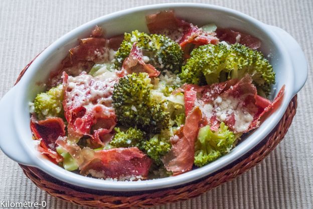 Brócoli con jamón