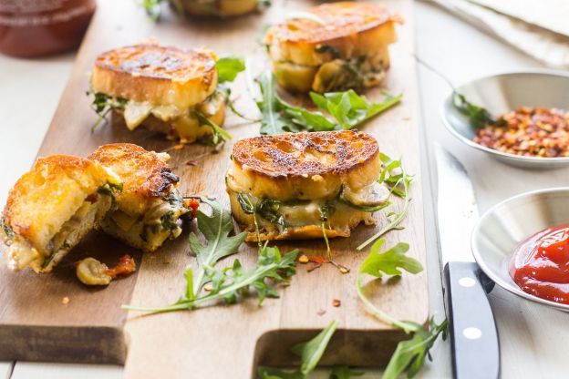 mini sándwiches de queso al grill