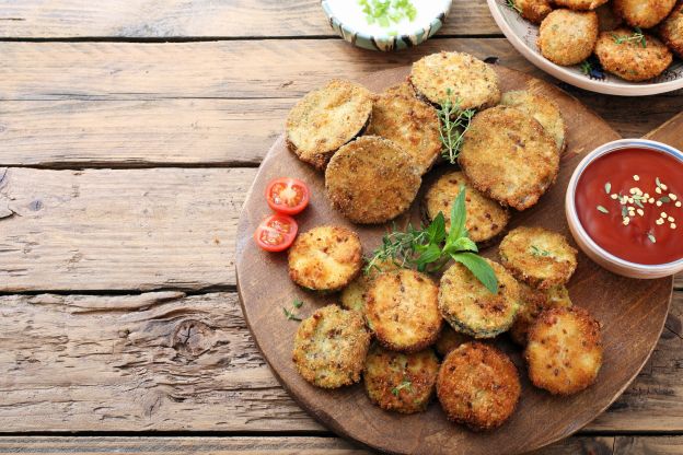 Calabacines rebozados con parmesano