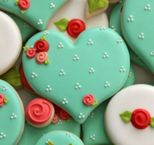 Galletas con flores y puntos