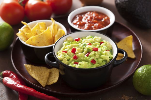 Guacamole con totopos