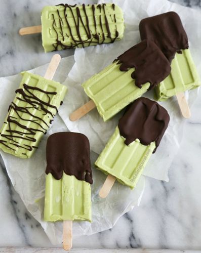 Helado de aguacate y chocolate