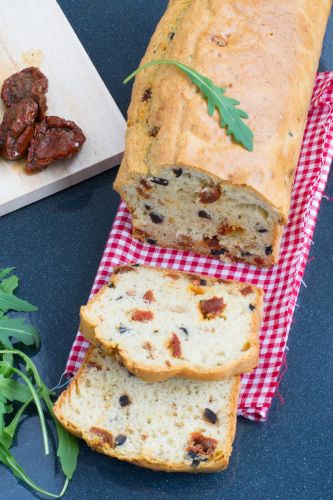 Cake salado con sardinas