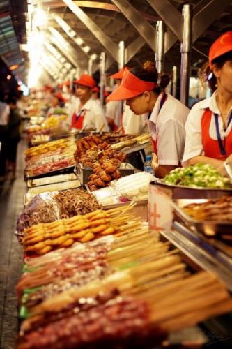 Mercado nocturno de Donghuamen - China