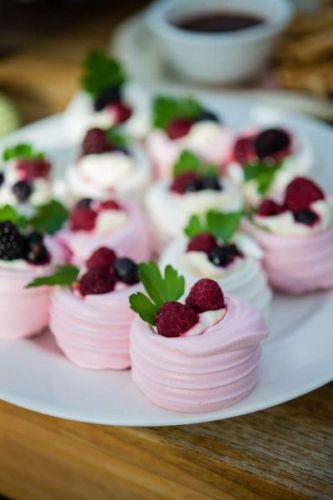 Mini pavlovas