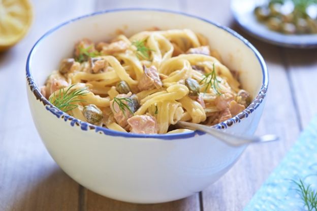 Pasta con salmón y brócoli