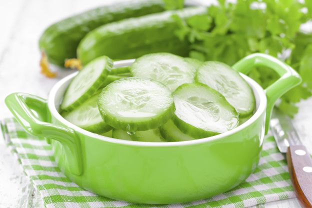 7. Consume frutas y verduras con mucha agua