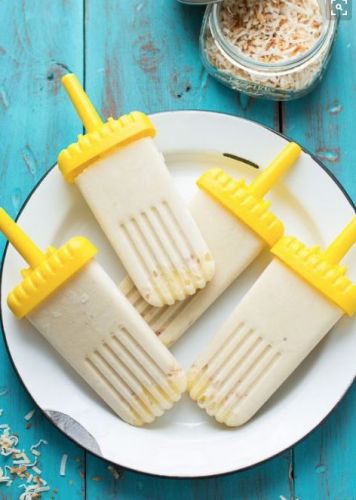 Paletas de piña colada