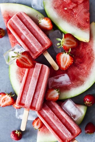 Paletas de fresa y sandía