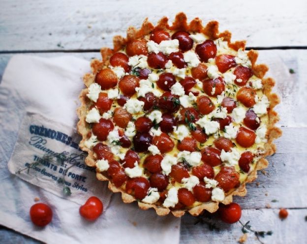 Tarta de queso de cabra y tomates asados