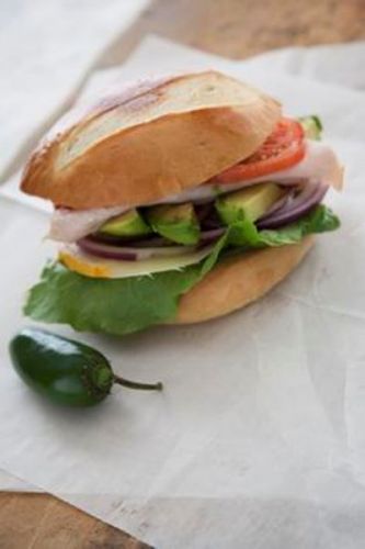 Tortas de pavo y aguacate