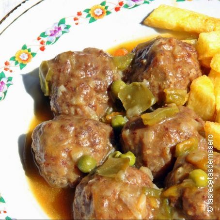 Albóndigas en salsa de verdura