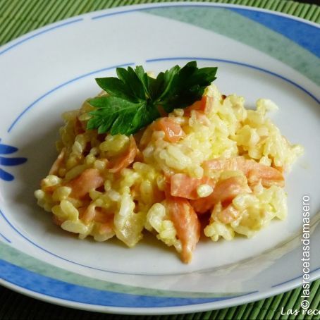 Arroz con salmón ahumado