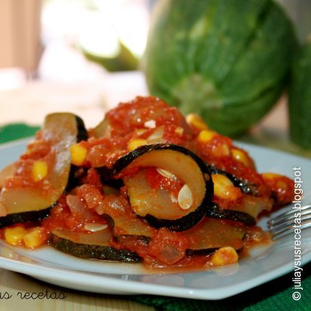 Calabacines con tomate