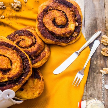 Super Carrot Cake Cinnamon Rolls