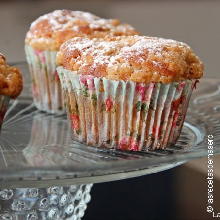 Mini crumb cakes