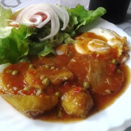 HUEVOS A LA RIOJANA