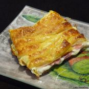 Trenza de hojaldre caramelizada de jamón york y queso